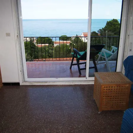 1052 Apartment *